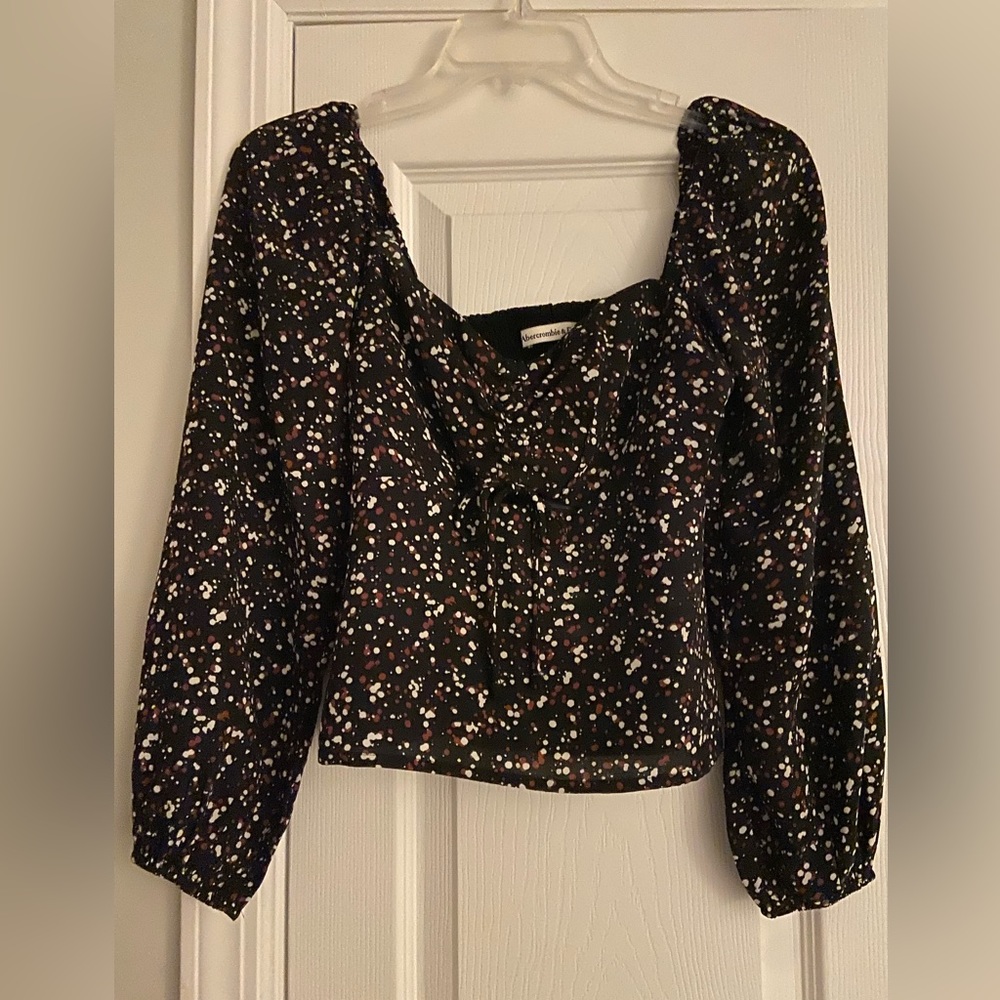 Long sleeved Abercrombie top